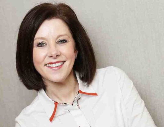 Karen Collins 1 1 00a556d58a9b15297b6f8ec5cbed1170